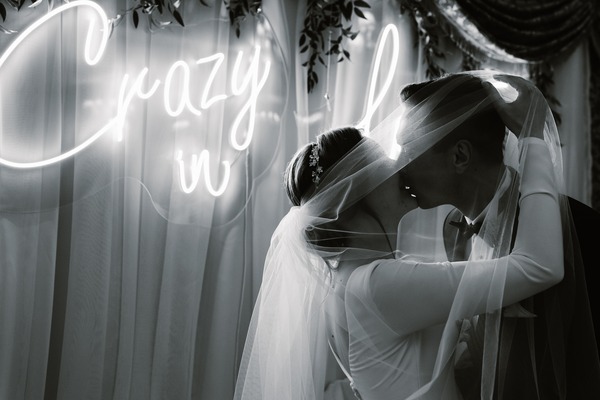 Best wedding photographers in Poland: Wyjątkowe Historie