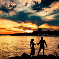 International Society of Wedding Photographers blog - Under the Stars: Ontario Place Engagement Photoshoot at Night