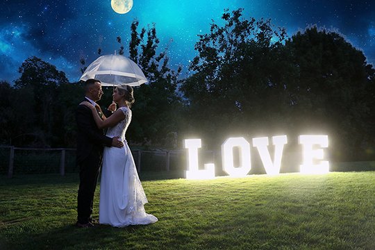 Beaurepaire, France Wedding Photographer - STARSINBOX